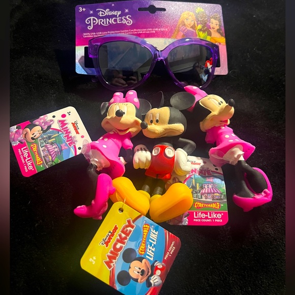 Disney 1-Mickey & 2- Minnie Stretchable Life Like &  Princess sunglasses. New - Picture 1 of 11